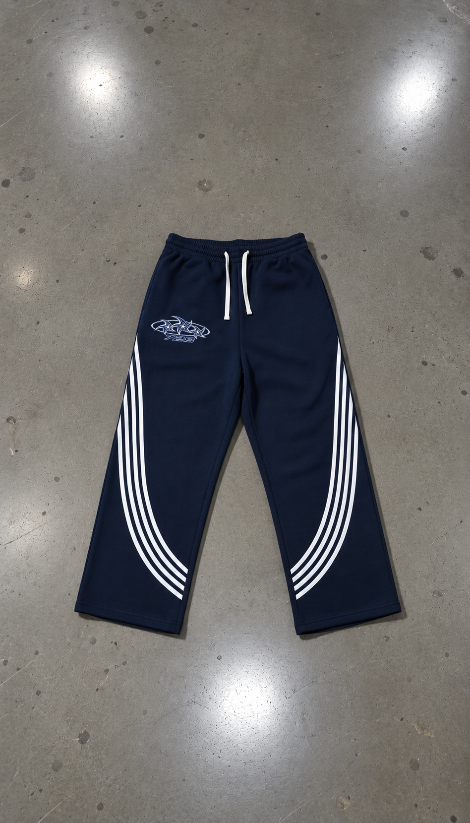 728 Curved Stripe Straight Sweatpants